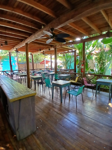 Food & Drinks 5, Jaco Lodge Y Turismania, Garabito
