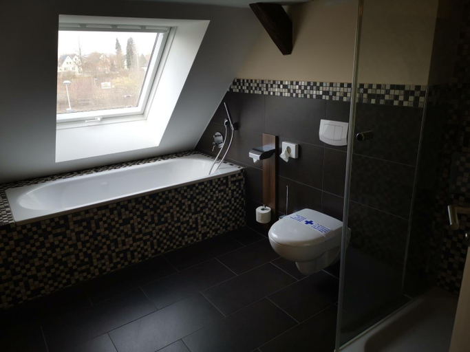 Bathroom 3, Hotel Stadt Steinheim, Höxter