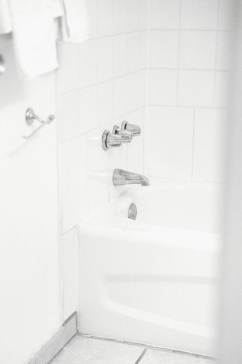 Bathroom 3, Midtown Premium, Division No. 11
