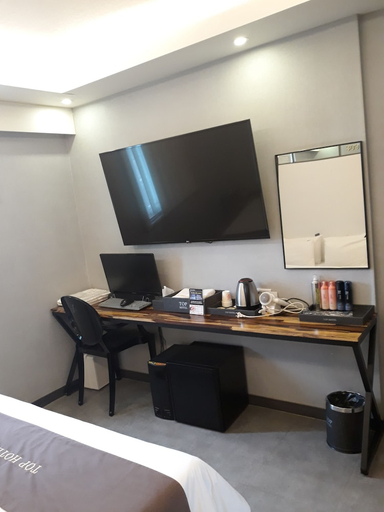Bedroom 4, Top Hotel Yongin, Yongin