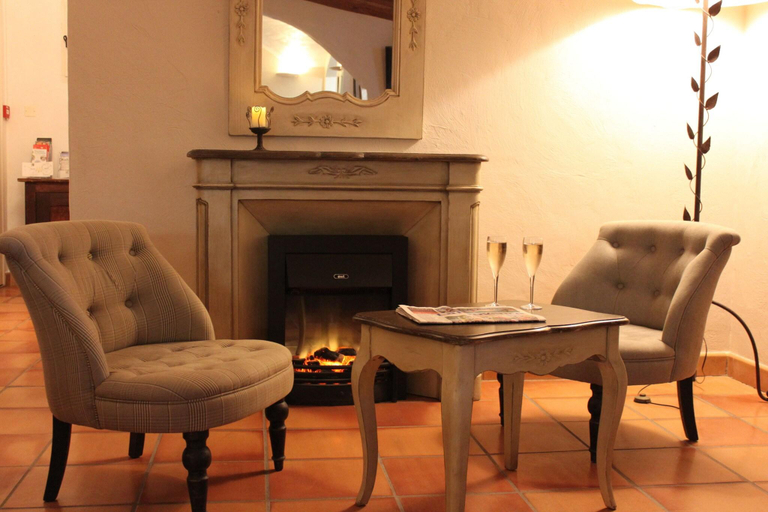 Public Area 3, Mas De Cure Bourse, Vaucluse
