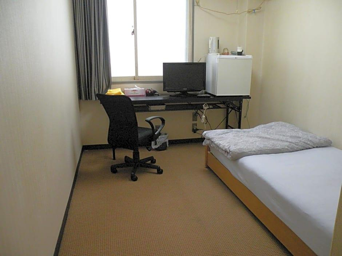 Bedroom 3, Business Hotel Minshuku Minato, Tokushima