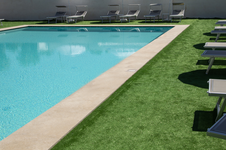 Pool 2, Bee Queen Hotel, Napoli