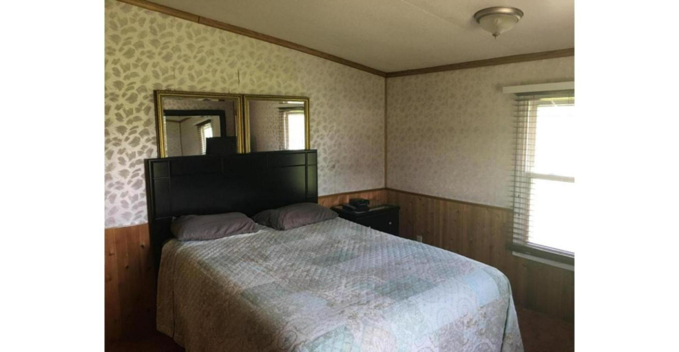 Room 2, Cadiz Motel by OYO on route 250, Harrison