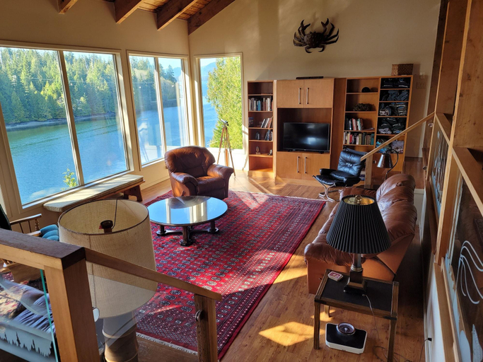 Bedroom 5, Argo's Landing, Alberni-Clayoquot