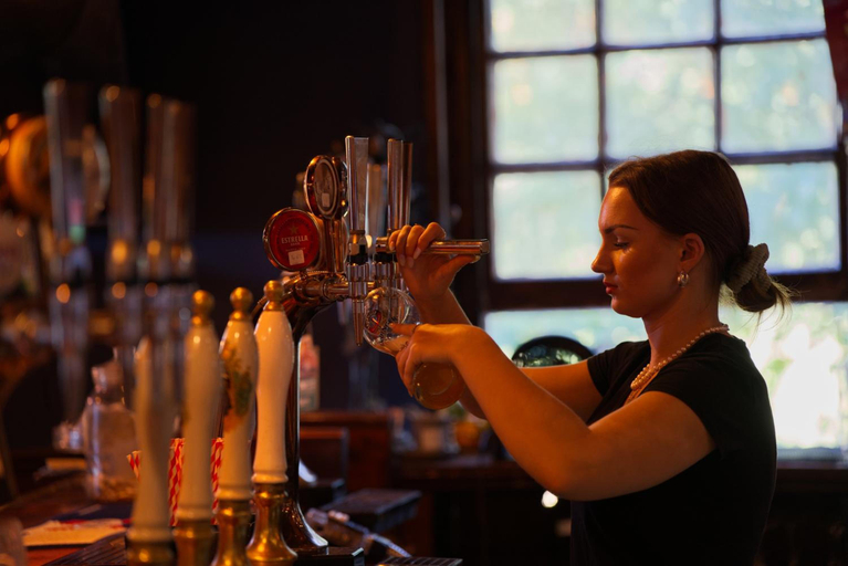 Food & Drinks 4, The Weir Hotel, Surrey