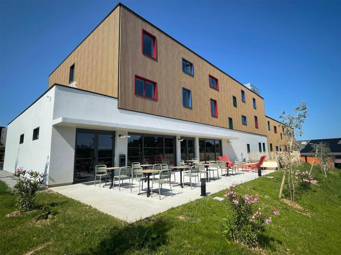 Exterior & Views 2, Kyriad Limoges - Ester, Haute-Vienne