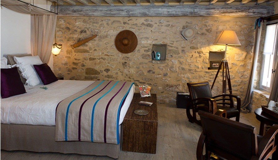 Bedroom 5, Maison d'hôtes La Cour des Lauriers, Gard