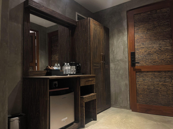 Bathroom 4, selene city hotel, K.F.G. & G. Korale