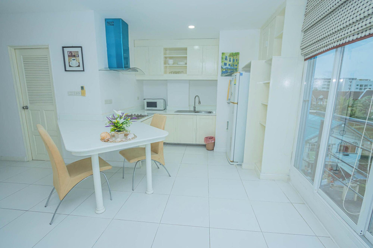 Room 3, Roomquest Utopia Kata And Residence, Phuket Island