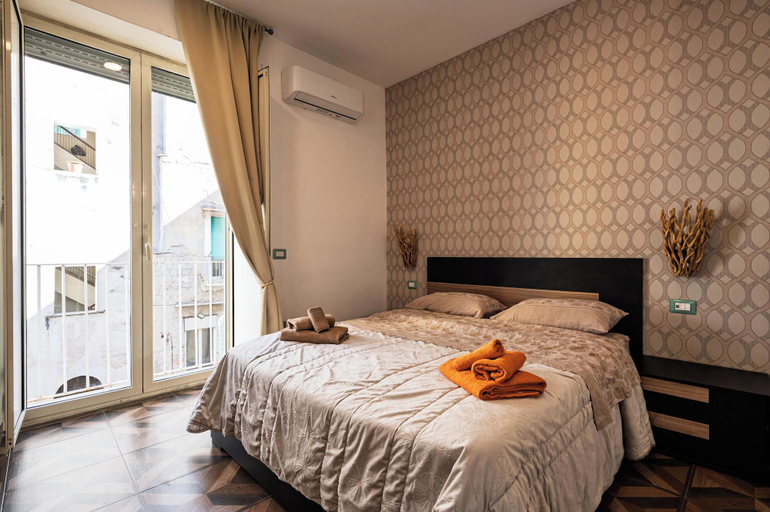 Bedroom 4, PIGNASECCA GUEST HOUSE, Napoli
