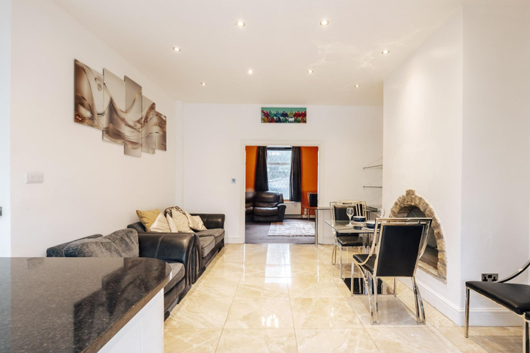 Public Area 3, Luxury Town House, Bolton