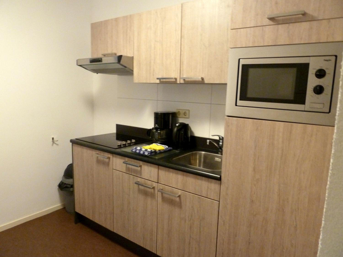 Room 2, Nicolette Apartments, Katwijk