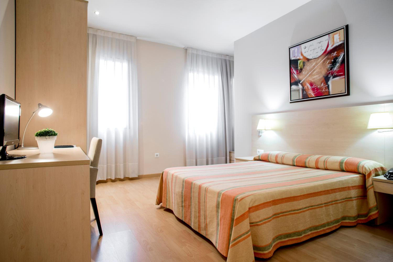 Bedroom 3, Hotel Rostits, Castellón
