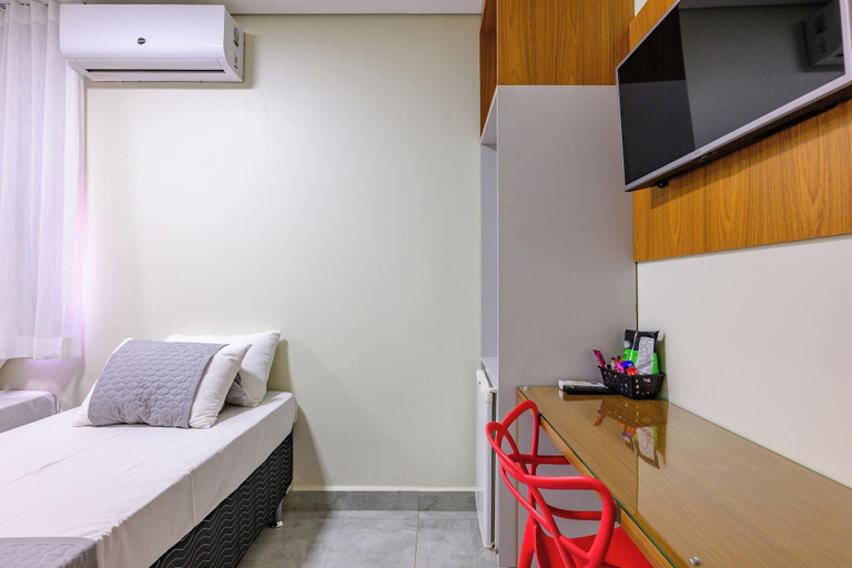Room 4, Oyo Hotel Brisa Tropical Brasa Lia, Brasília