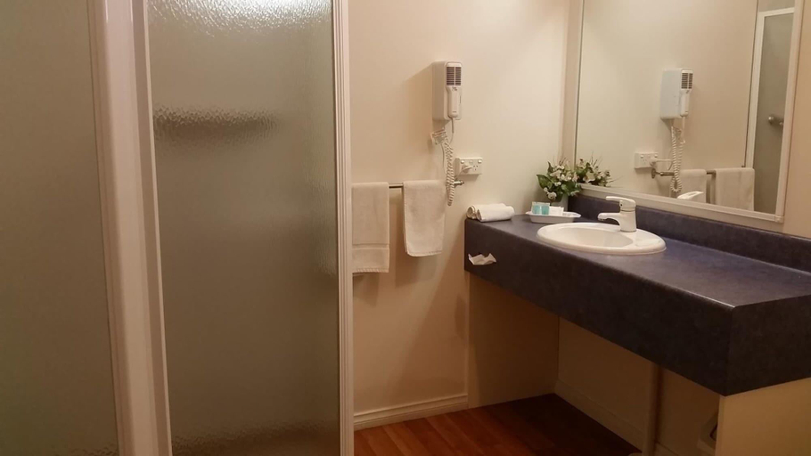 Bathroom 4, Ararat Southern Cross Motor Inn, Ararat