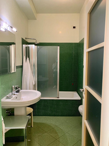 Bathroom 3, Residence Corte Della Vittoria, Parma