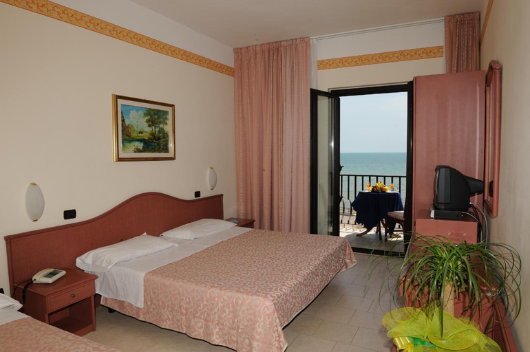 Bedroom, Hotel Panorama Del Golfo, Foggia