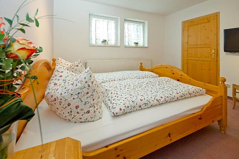 Bedroom 2, Hotel Garni Am Klostermarkt, Vogtlandkreis