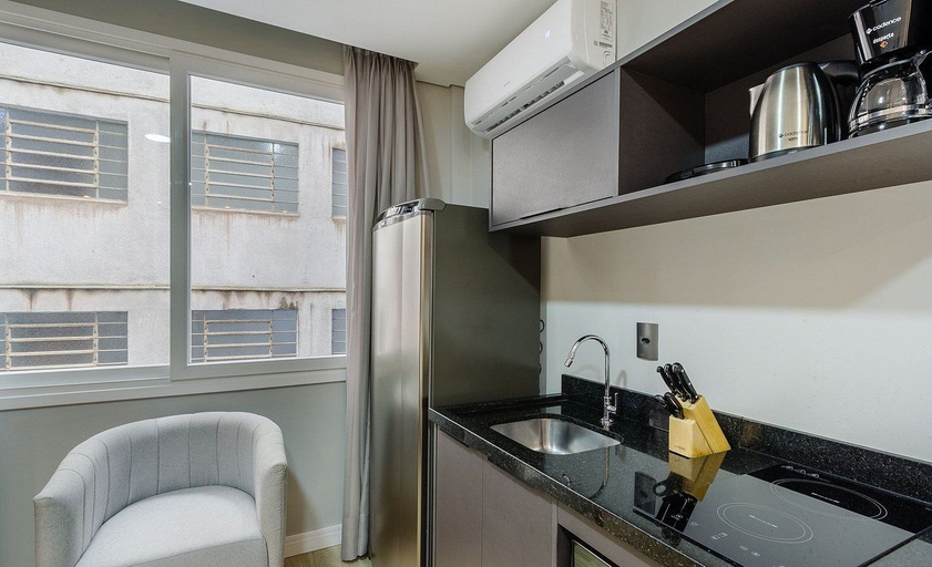 Private kitchen, Studio w/ Pool nr Santa Casa Tco0213, Porto Alegre