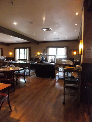 Food & Drinks 5, Raupp Flats Gramado 01, Gramado