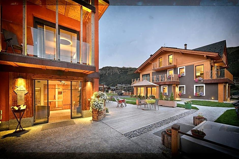 Exterior & Views 2, Hotel Roberta Alpine, Sondrio