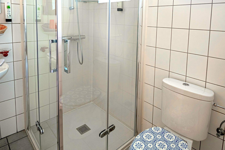 Bathroom 4, Hotel Ulftaler Schenke, Liège