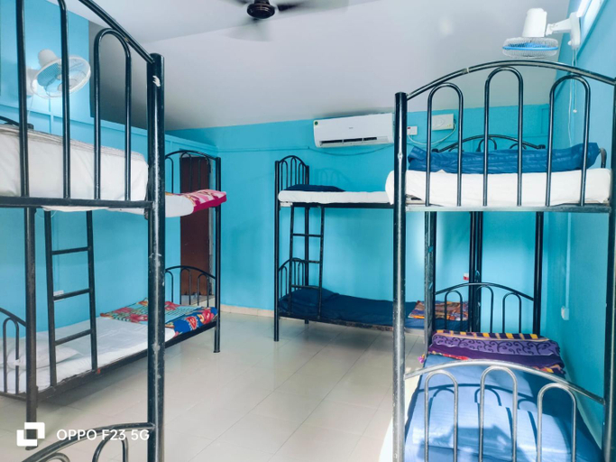 Bedroom 2, James Cottage, South Goa