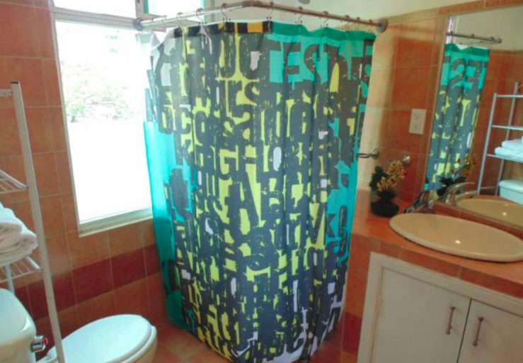 Bathroom 5, Casa Satya, Mexico City