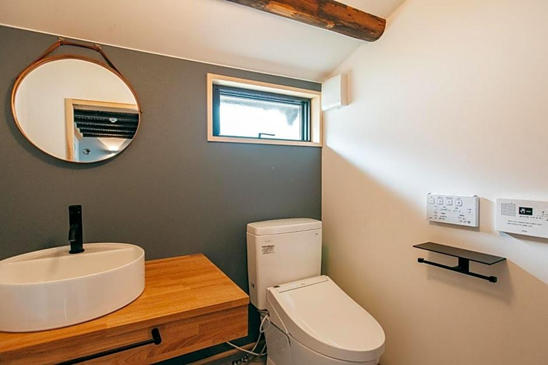 Bathroom 5, Yado Charinko, Gose