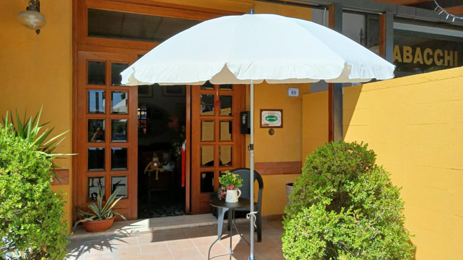 Exterior & Views 2, Albergo Le Rose, Pistoia