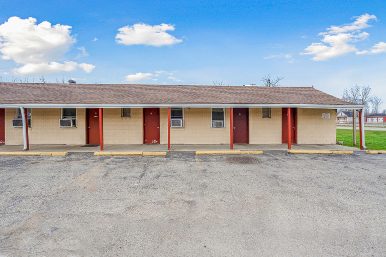 General view 3, Flint Motel by OYO MI Near I-475, Genesee