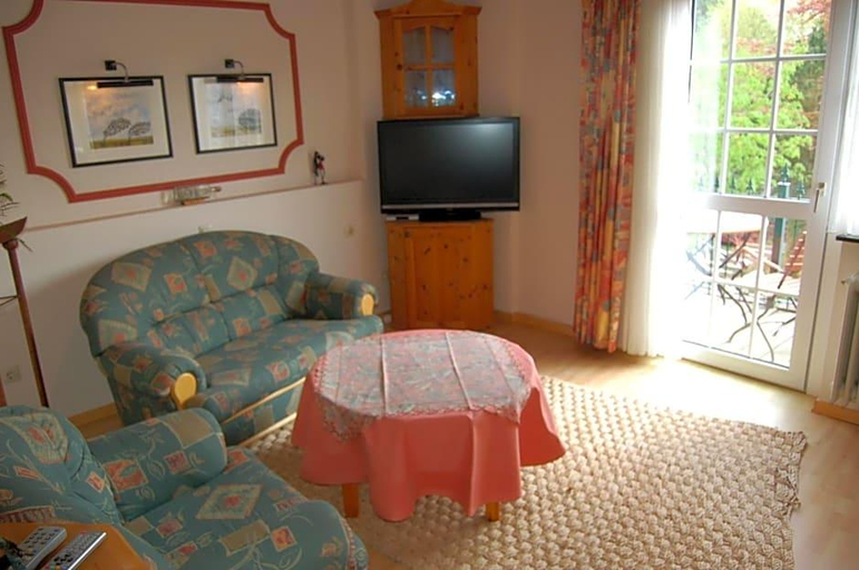 Bedroom 2, Wieting S Hotel, Wittmund