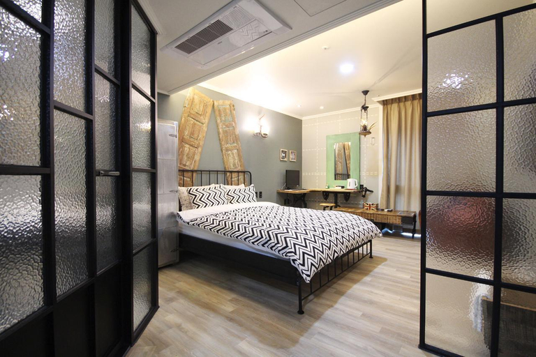 Bedroom 4, Changwon Sangnamdong Play, Changwon