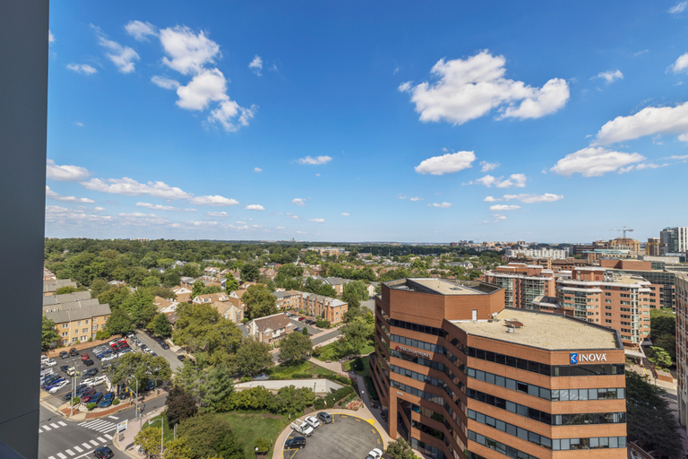 Terrace 2, Placemakr Marymount Ballston, Arlington