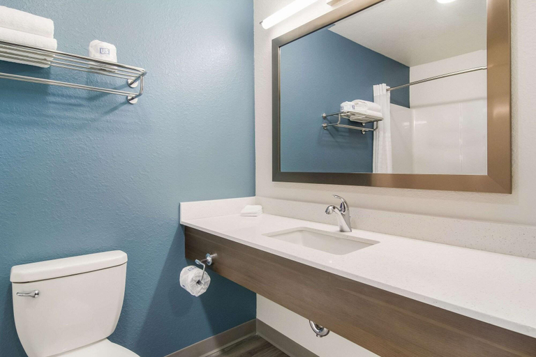 Room 3, Woodspring Suites Jacksonville Campfield Commons, Duval
