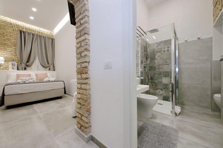 Bathroom 5, Roman Holiday Suites, Rome