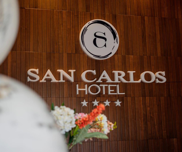 Others 3, Hotel San Carlos, La Barca