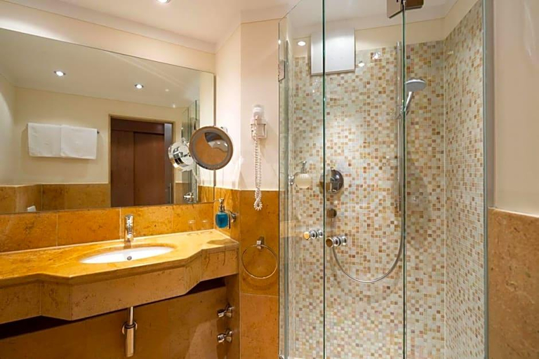 Bathroom 4, Hotel Gasthof Alte Post Holzkirchen, Miesbach