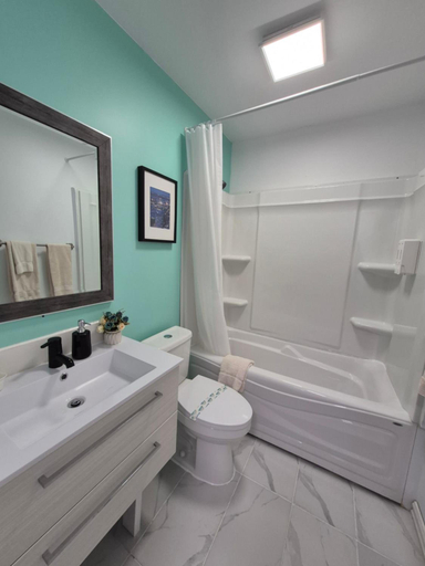 Bathroom 3, Motel Le Radisson De Val-david, Les Laurentides