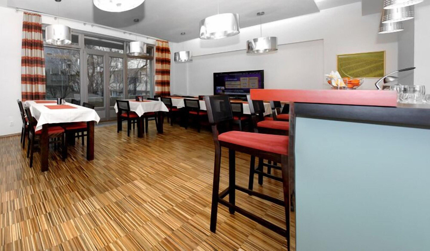 Food & Drinks 5, Penzion Paloucek, Praha 2