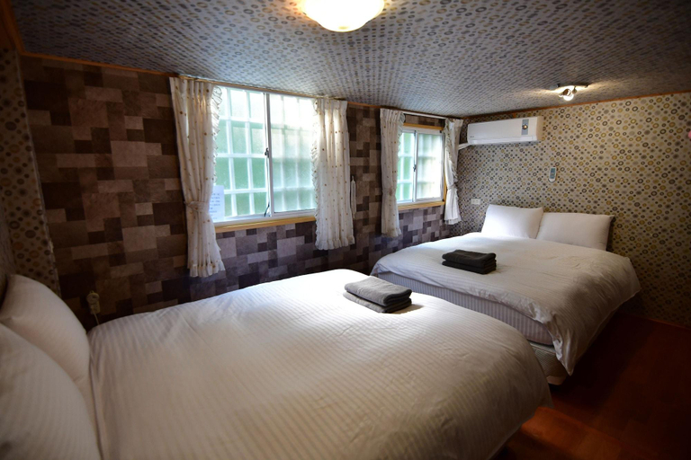 Bedroom 2, Mhuwe Hotspring, Nantou