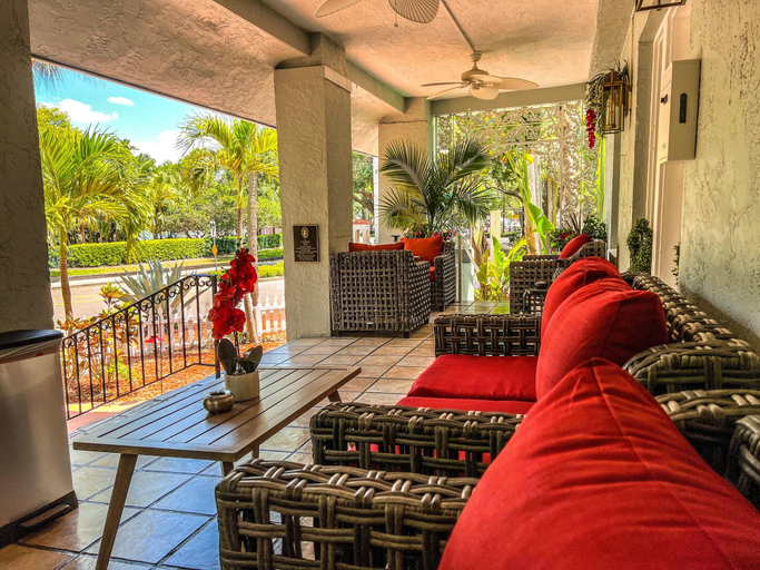 Exterior & Views 2, VIinoy House, Pinellas