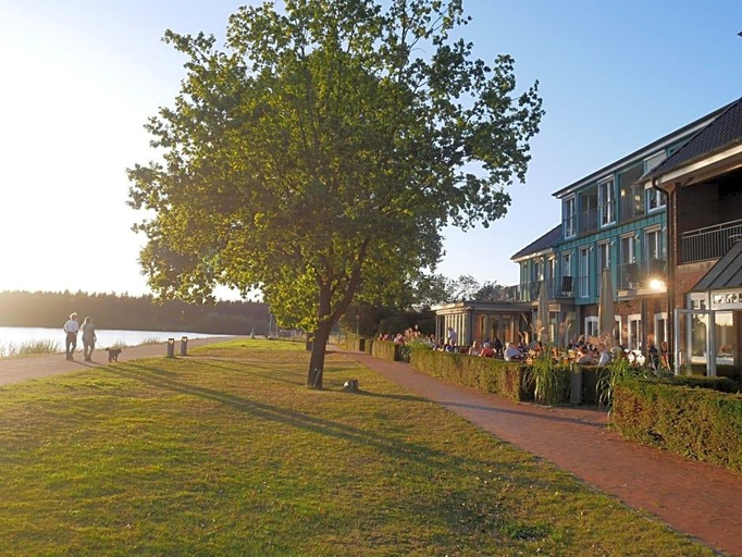 Exterior & Views 2, Hotel Seeblick, Cloppenburg