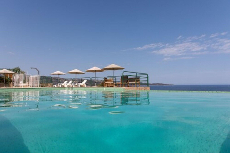 Pool 2, Rv Sidence Costa D Oru, Haute-Corse