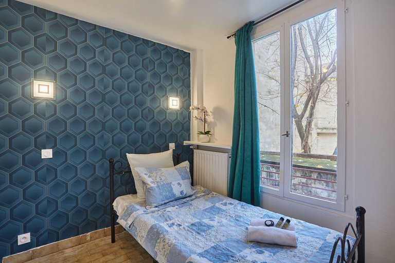 Bedroom 3, Hotel Petit Vix, Paris