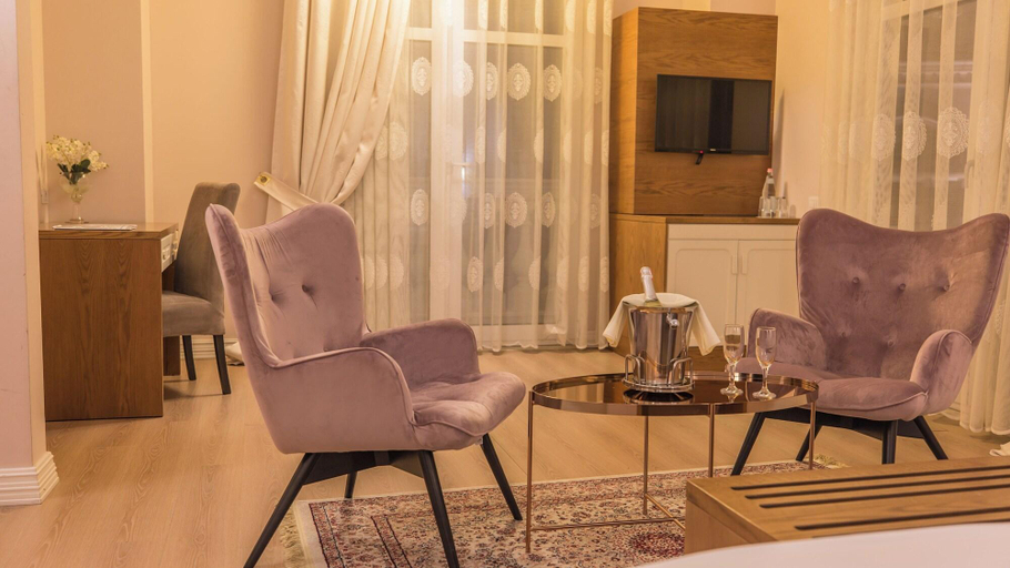 Public Area, Royal Hill Hotel, Tirana