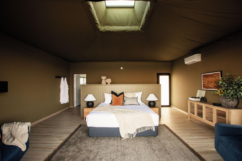 Room 5, Wilderluxe Lake Keepit, Gunnedah