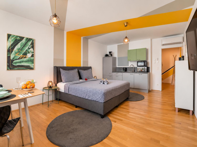 Bedroom 2, Cozy Studio Apartment near Naschmarkt & U4 Metro, Wien