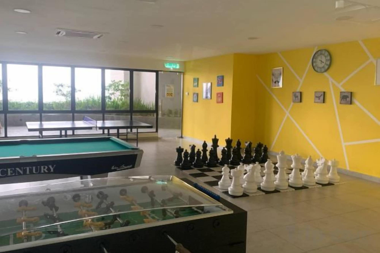 Game room 5, 2&3BR Family Suite Nr Sunway Velocity & LRT Maluri, Kuala Lumpur